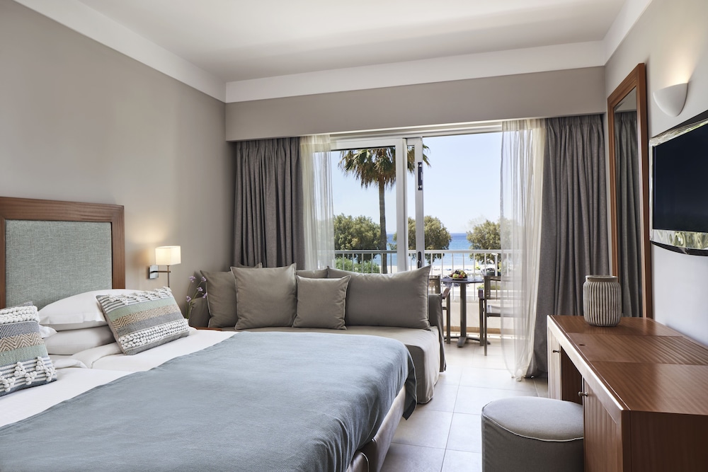 Double Room Sea View | Resort Area - Photo 1