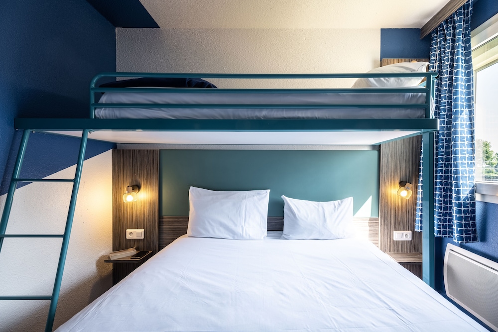Room, Multiple Beds (Pop) - Photo 6