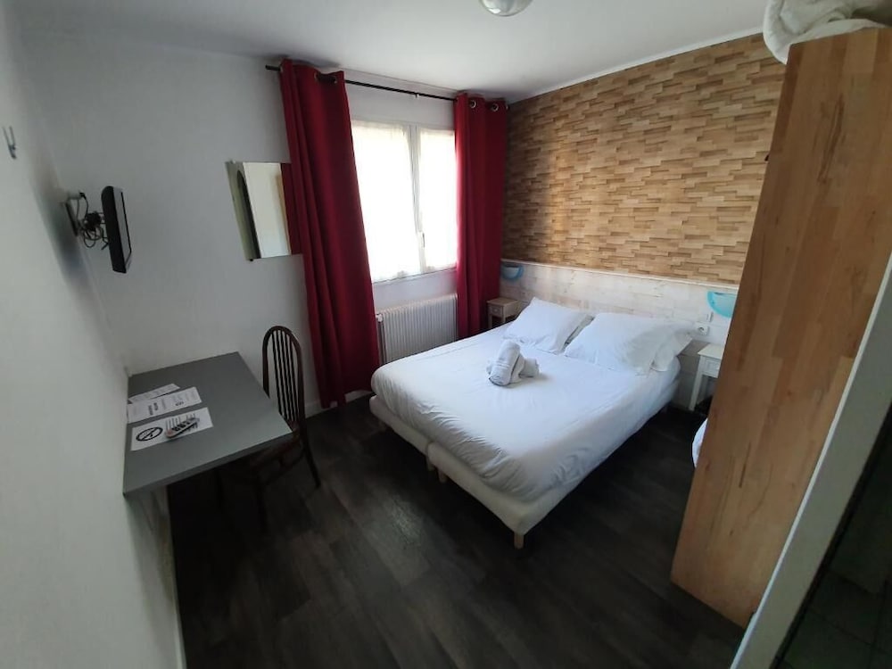 Standard Double Room, 1 Double or 2 Twin Beds