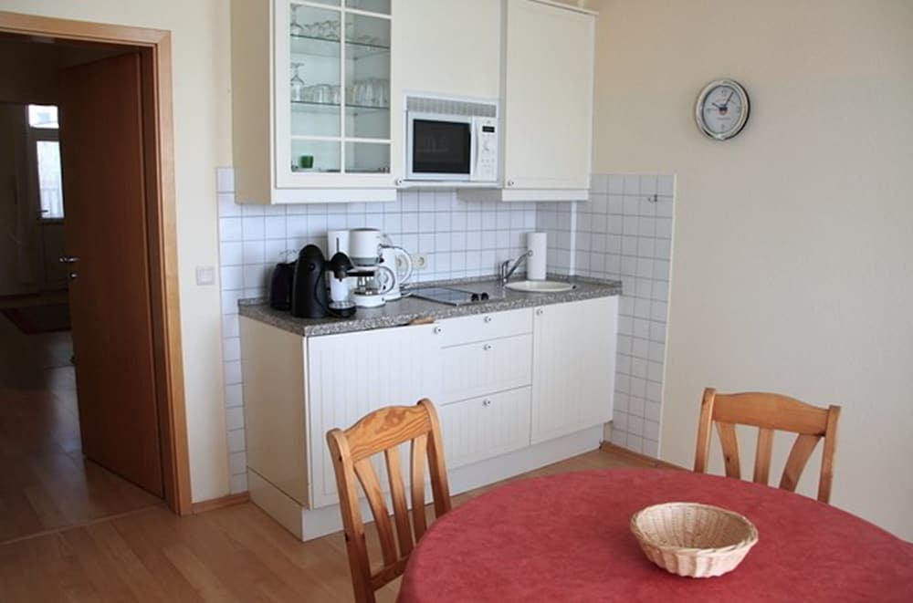 Apartment (No. 102) photo 2