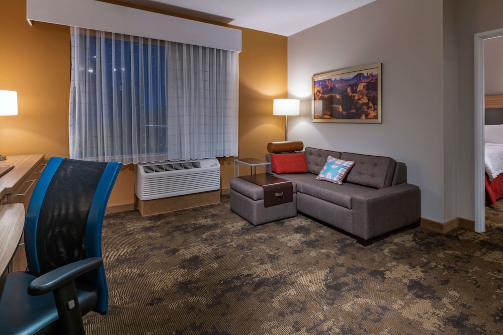 Suite, 1 Bedroom (Hearing Accessible)