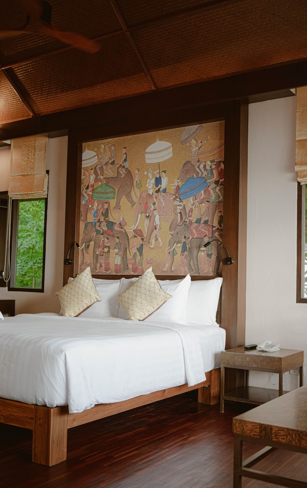 Villa - Photo 1