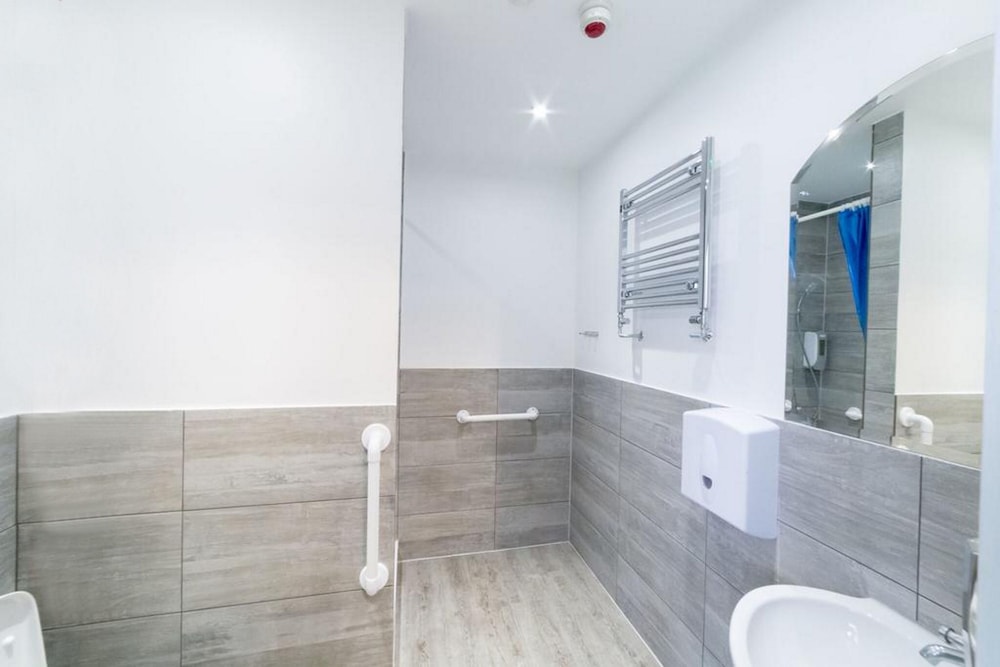 Deluxe Family Room, Private Bathroom - Photo 2