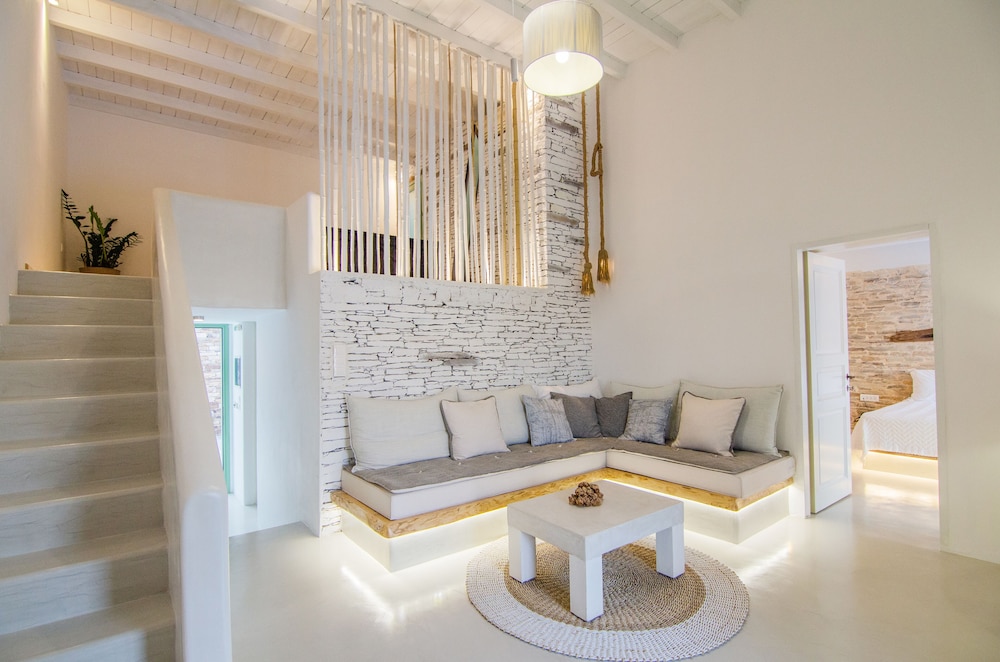 Master Maisonette with Private Pool