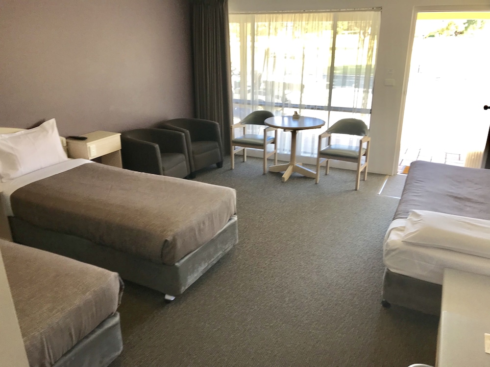 Executive Triple Room