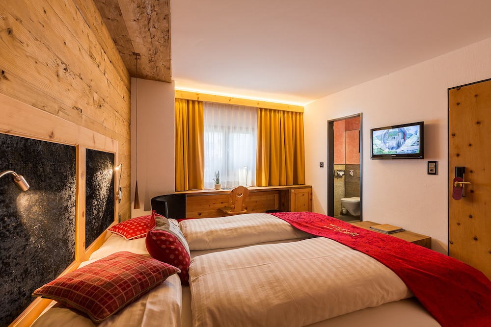 Standard Double Room, Private Bathroom