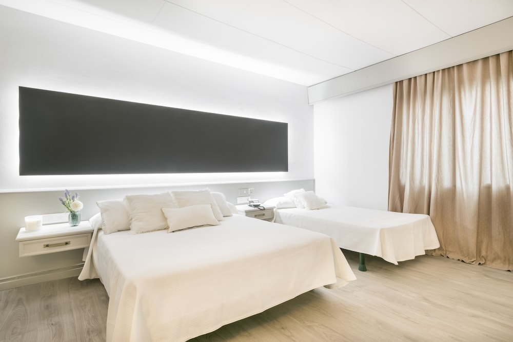 Triple Room - Photo 5