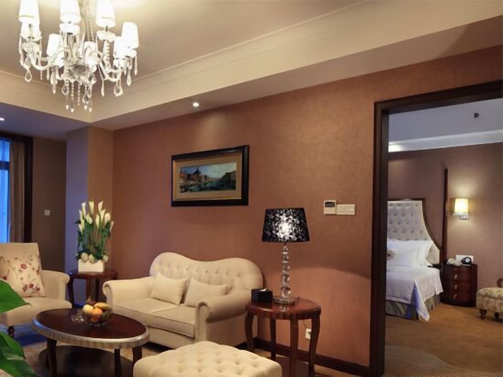 Executive Suite photo 3