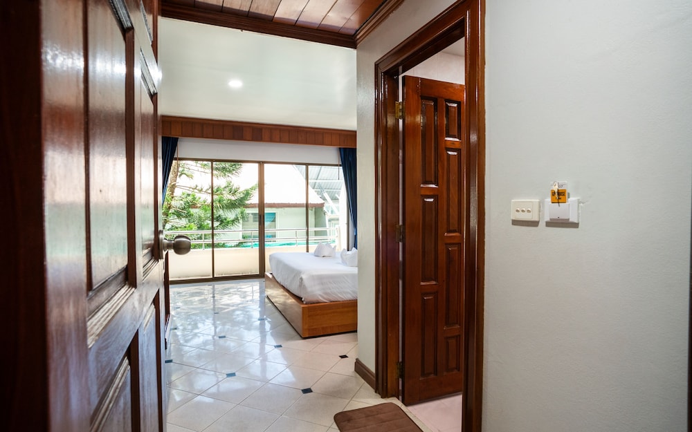 Standard Double Room - Photo 10