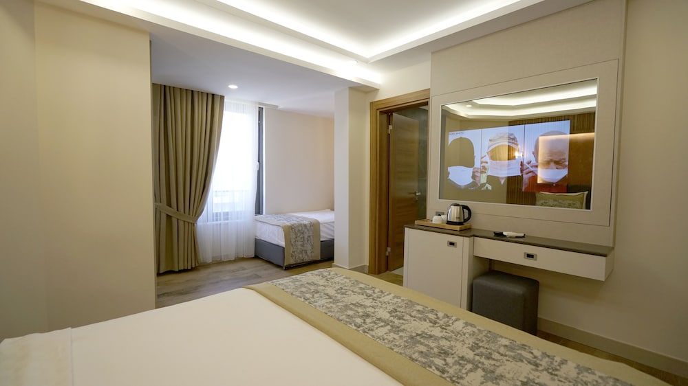 Triple Suite