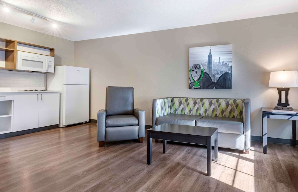 Suite, 1 Bedroom, Non Smoking (2 Full and 1 Sofa Bed) - Photo 3