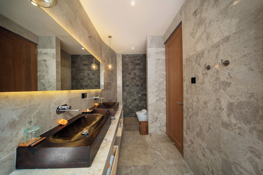 One Bedroom Villa With Private Pool - Photo 8