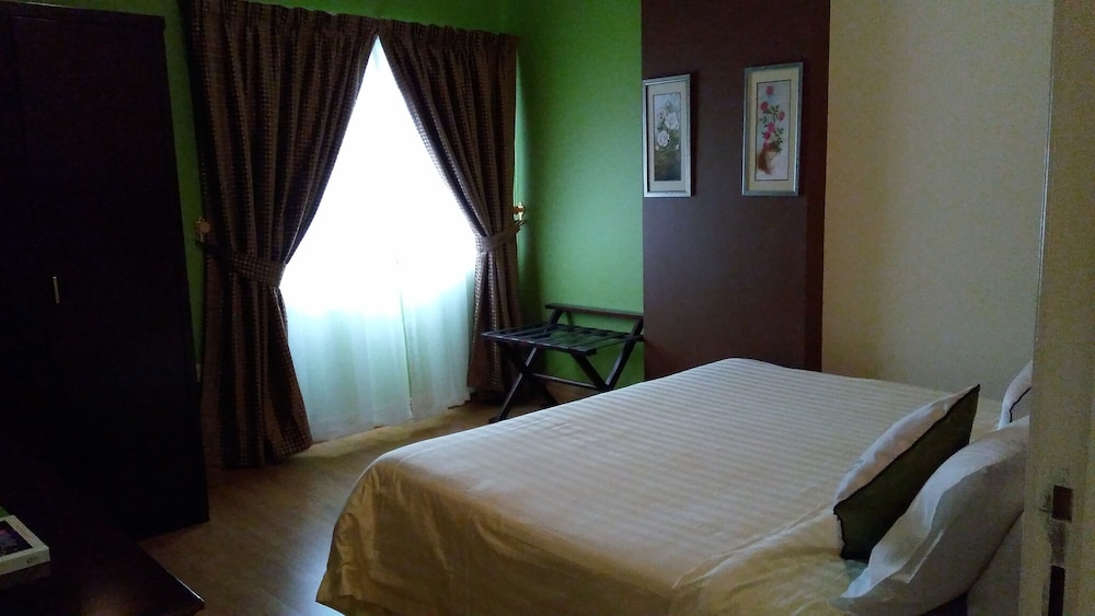 Luxury Apartment, Lagoon View, Corner photo 2