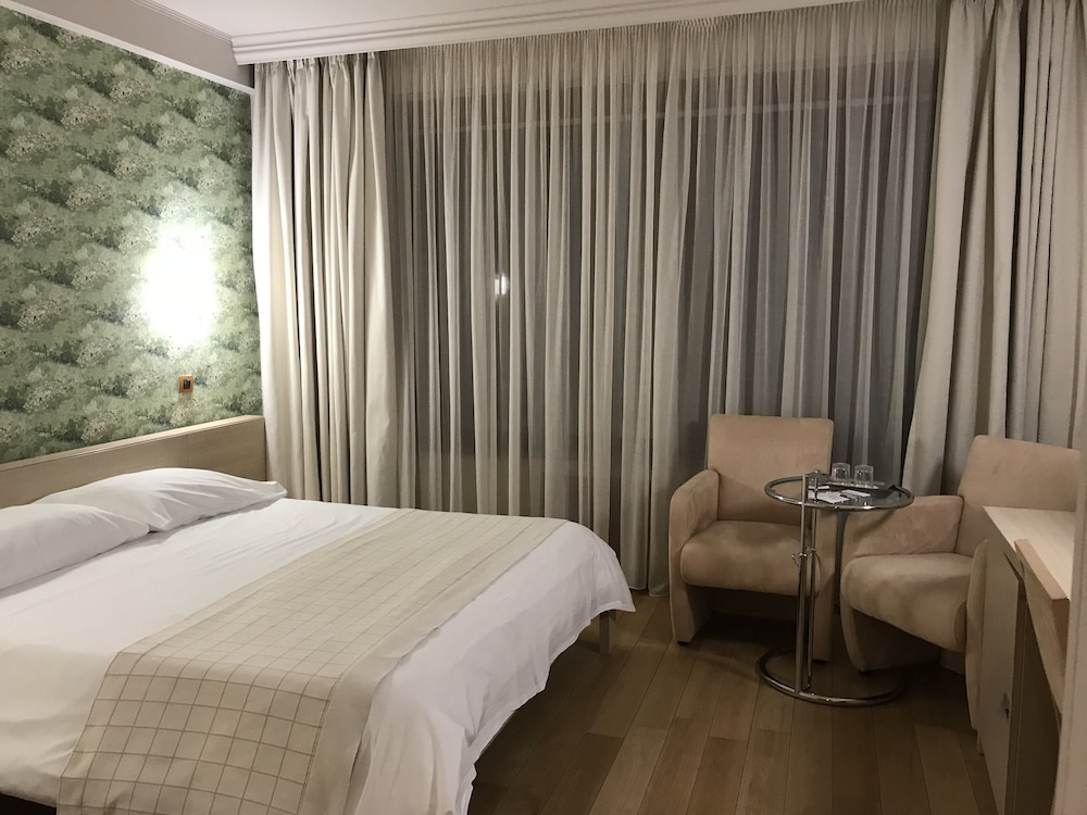 Superior Double Room, 1 Queen Bed - Photo 3