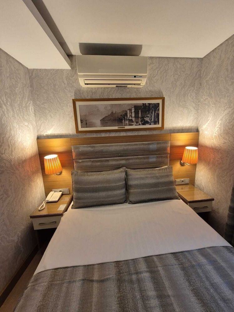 Economy Double Room photo 3