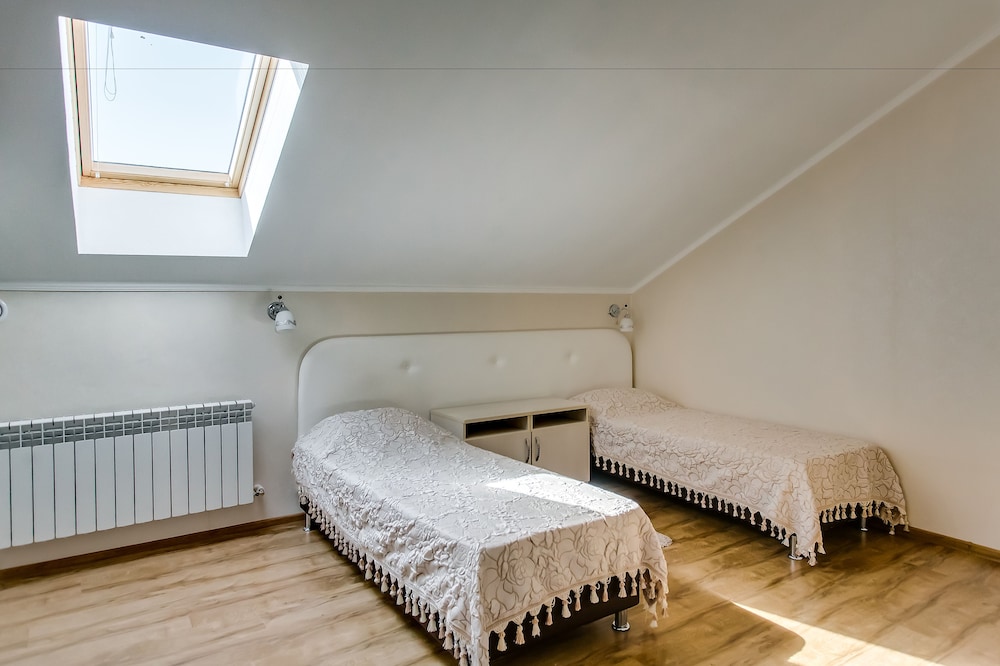 Standard Twin Room photo 1
