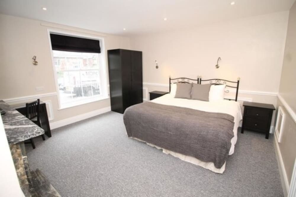 Deluxe Apartment photo 2