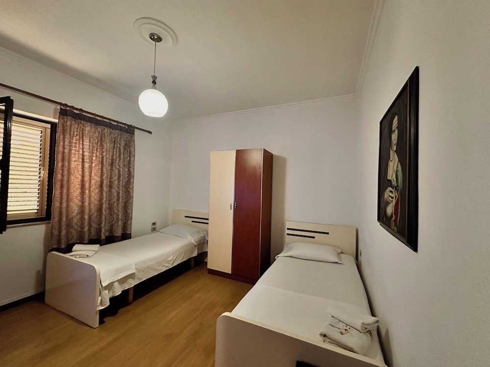 Classic Twin Room, Garden View
