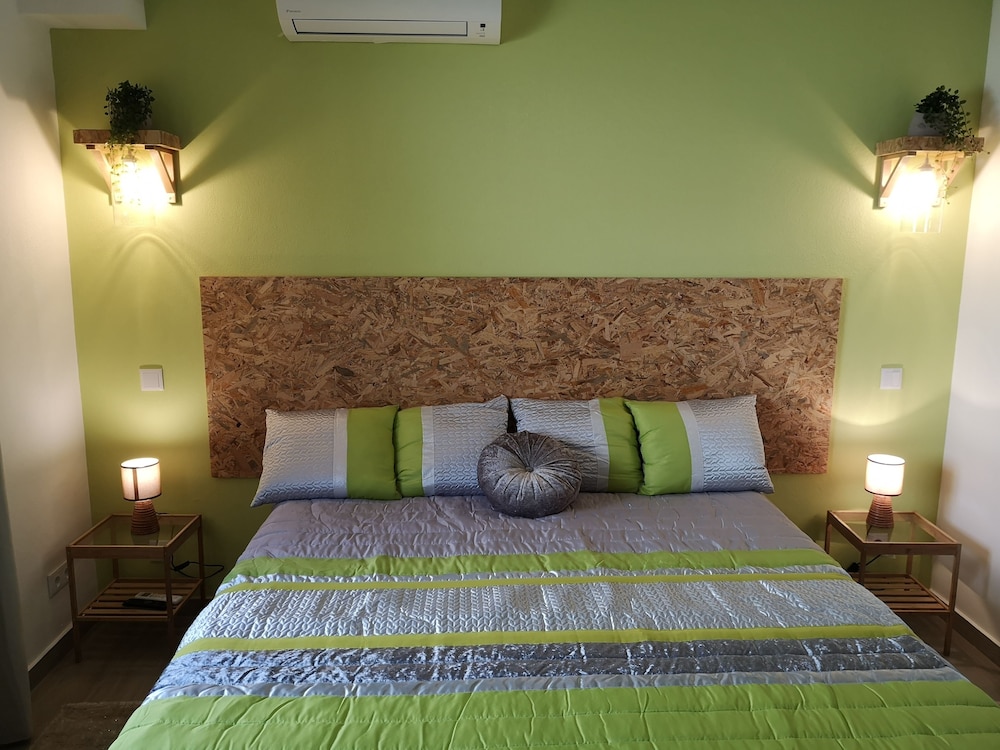 Double or Twin Room, Private Bathroom (Freedom) photo 1