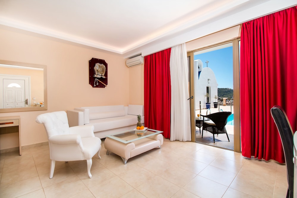 Grand Suite, Pool Access, Ground Floor (Adults Only) - Photo 1