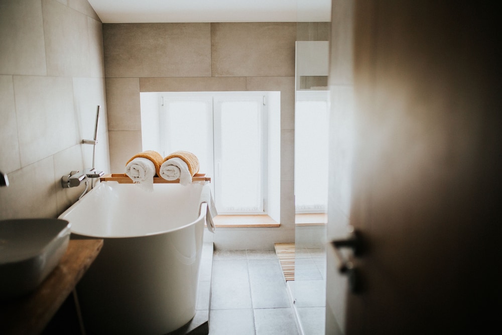 Superior Double or Twin Room, Ensuite, Garden View photo 2