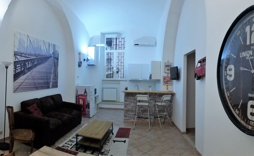 Apartment, 2 Bedrooms, Kitchenette photo 1