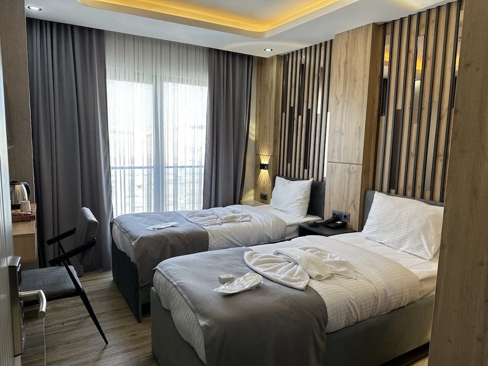 Deluxe Twin Room - Photo 1