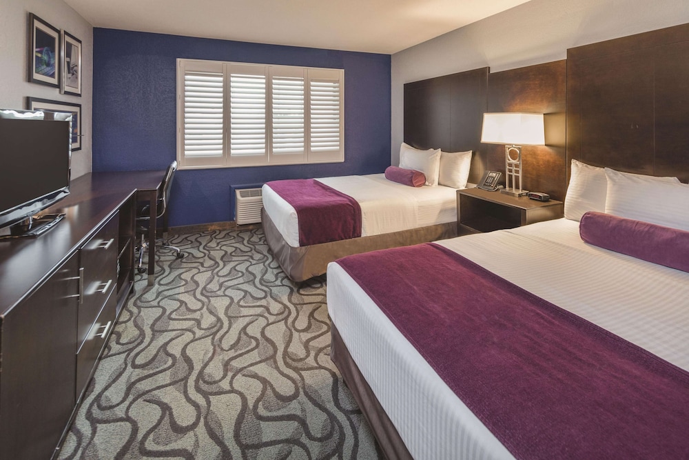 Room, 2 Queen Beds, Accessible (Mobility/Hearing Impaired Accessible) - Photo 1