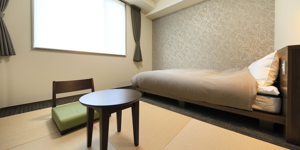 Double Room, Non Smoking - Photo 4