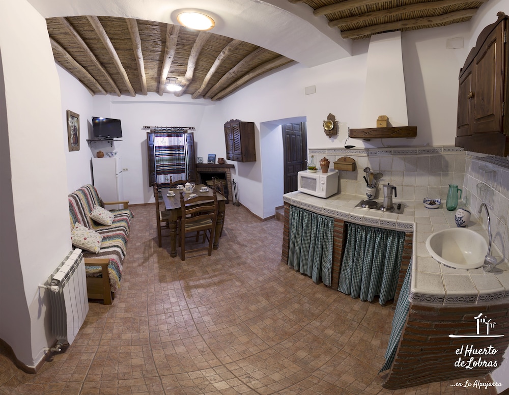Traditional Twin Room, 2 Bedrooms, Valley View photo 2