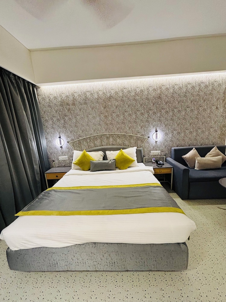 Executive Double Room, 1 Double Bed, Non Smoking photo 3