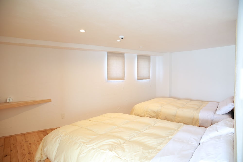 Deluxe Room with 2 Double Beds photo 1