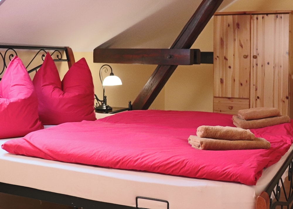Comfort Apartment, 2 Bedrooms, Balcony photo 3