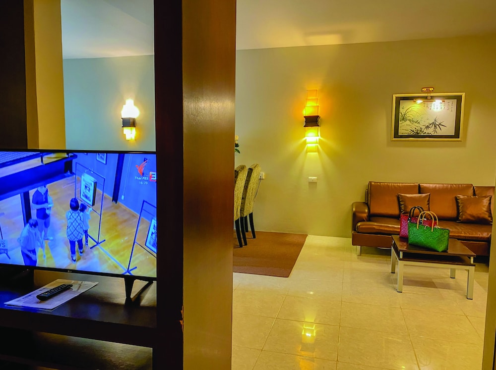 Sino Suite - Photo 18