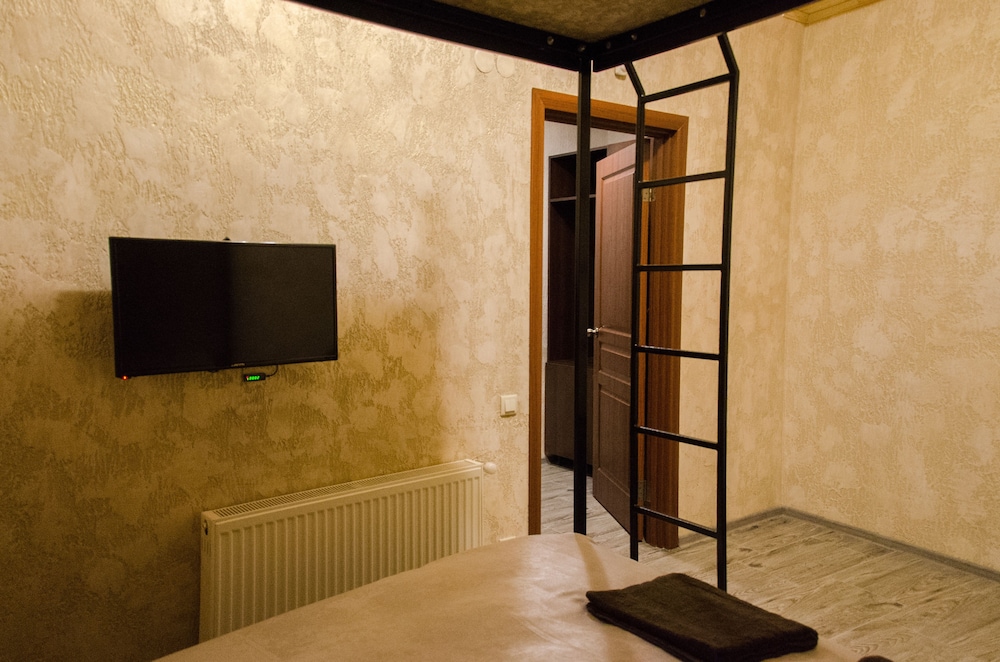 Family Room photo 2