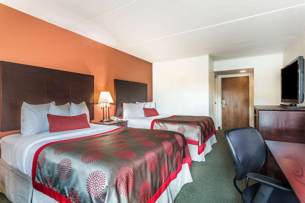 Business Room, 2 Double Beds, Non Smoking - Photo 1