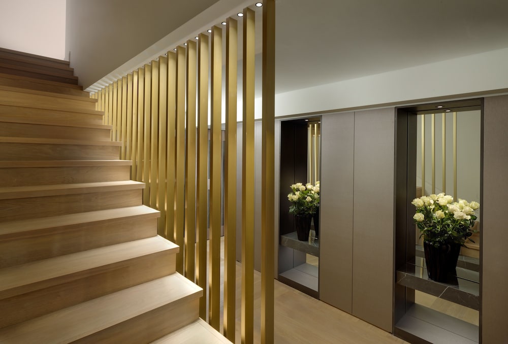 Presidential Suite thumbnail 6