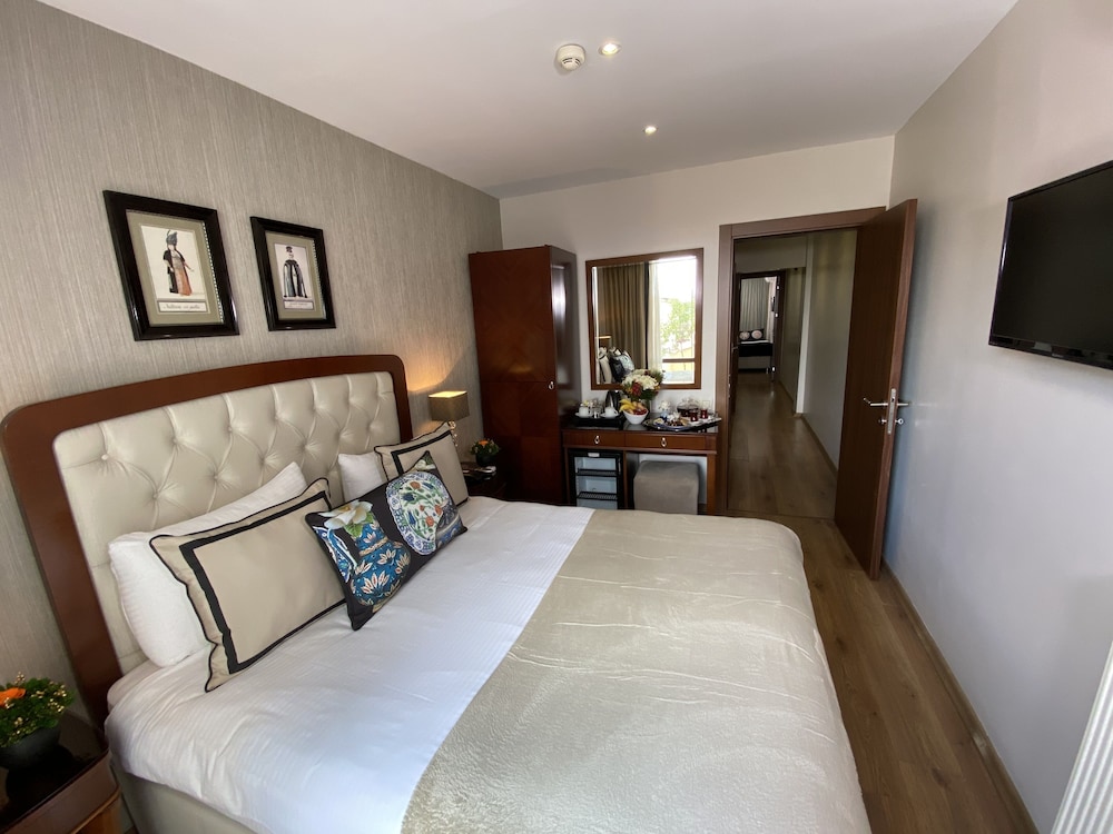 Deluxe Family Triple Room, 2 Bedrooms Sea View photo 1
