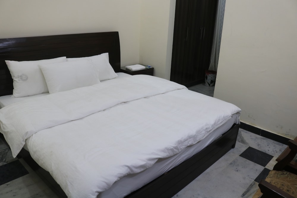 Deluxe Double Room photo 3