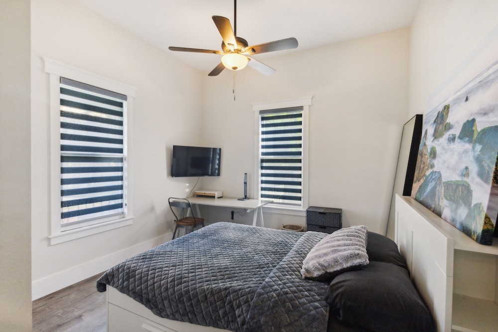 House, 2 Bedrooms