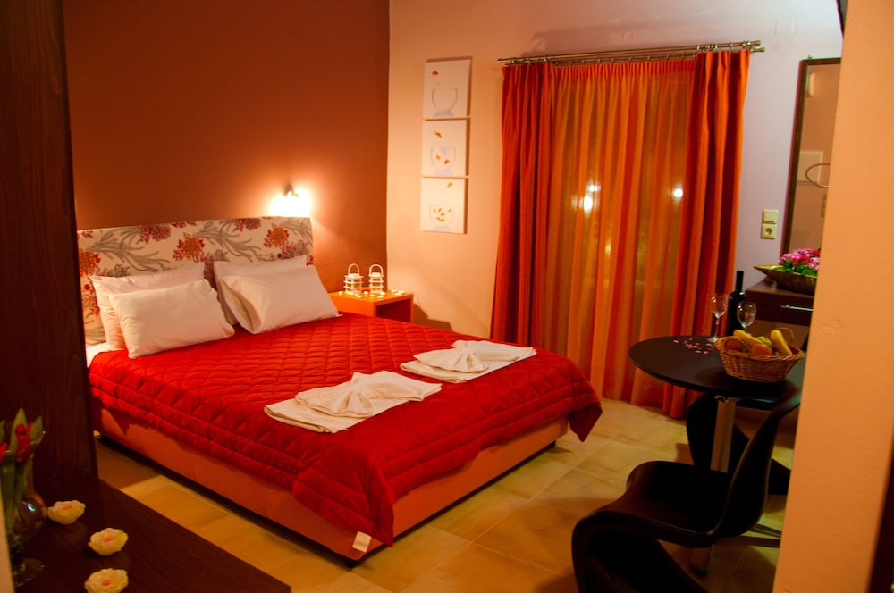 Double Room (4) photo 1