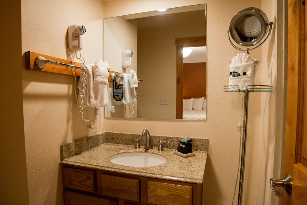 Family Apartment, Multiple Beds (Not Pet Friendly), photo 6