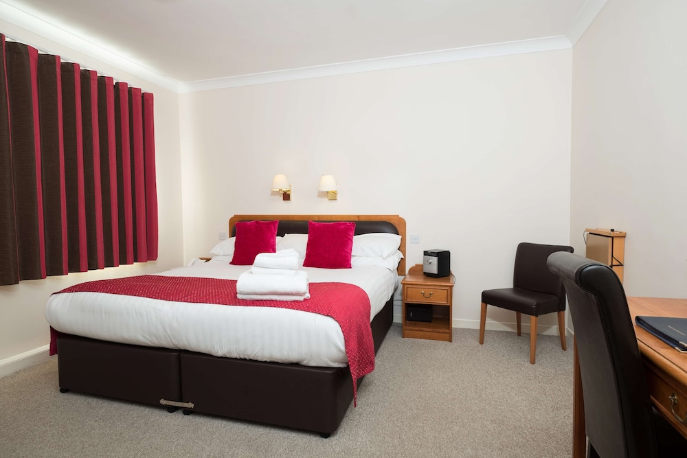 Deluxe Room, 1 King Bed, Non Smoking - Photo 1