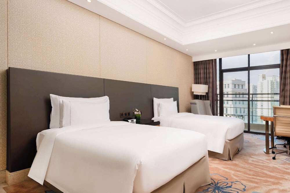 Deluxe Room, 2 Twin Beds, Non Smoking, City View