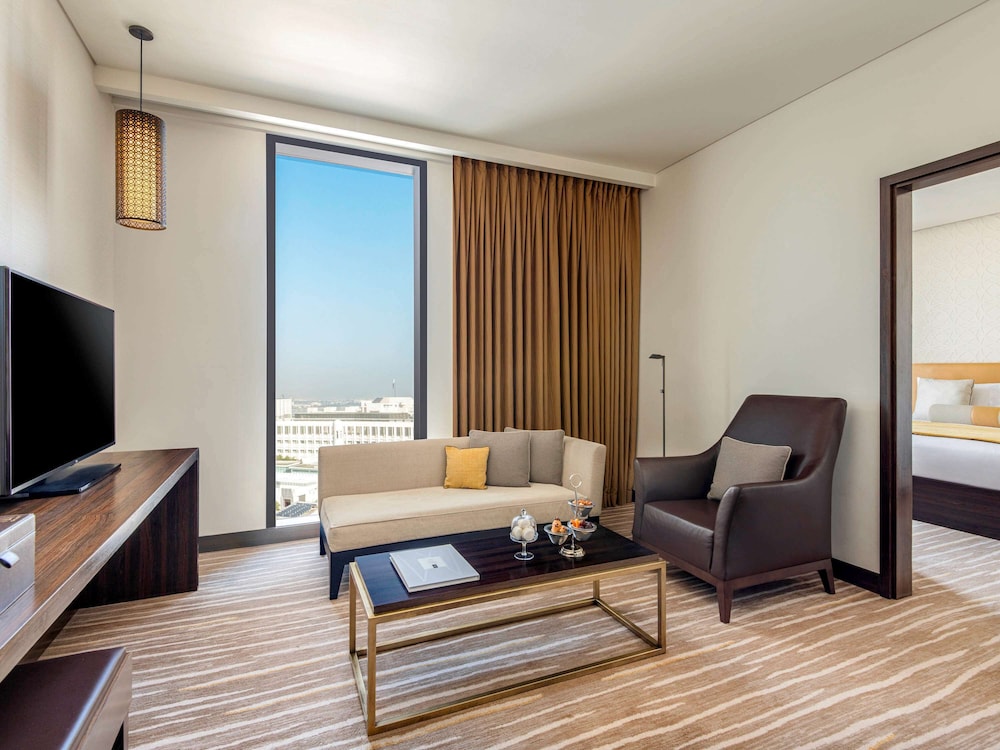 Deluxe Suite, 1 Bedroom (1 King Size Bed and Living Area)