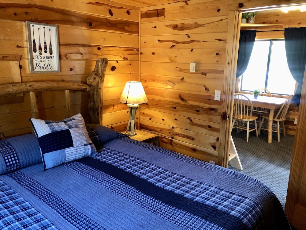 Family Cabin, 2 Bedrooms, Kitchen, Mountain View photo 1