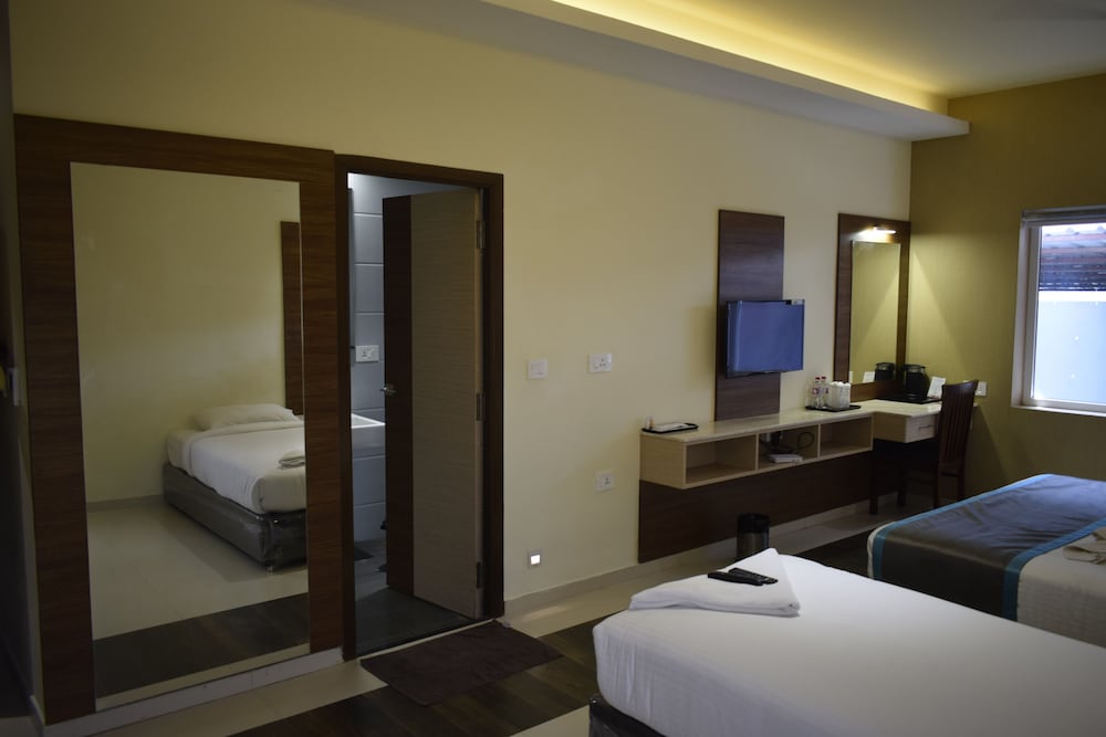 Deluxe Triple Room - Photo 3