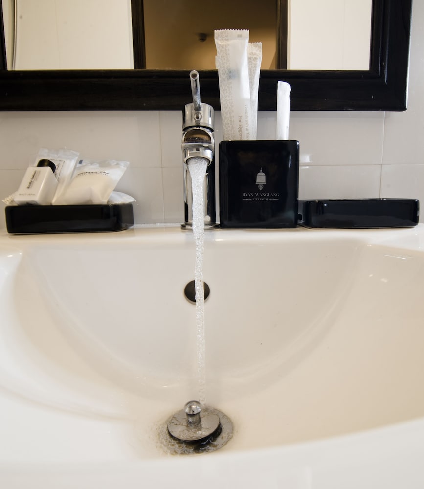 Suite, River View, Corner photo 2