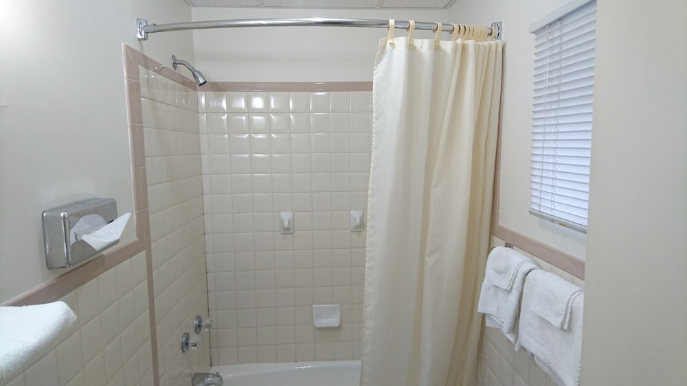 Economy Room, 2 Double Beds photo 2