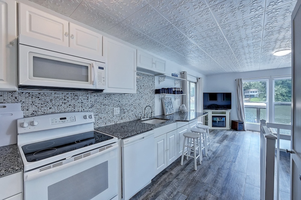 House (Multiple Bedrooms) photo 3
